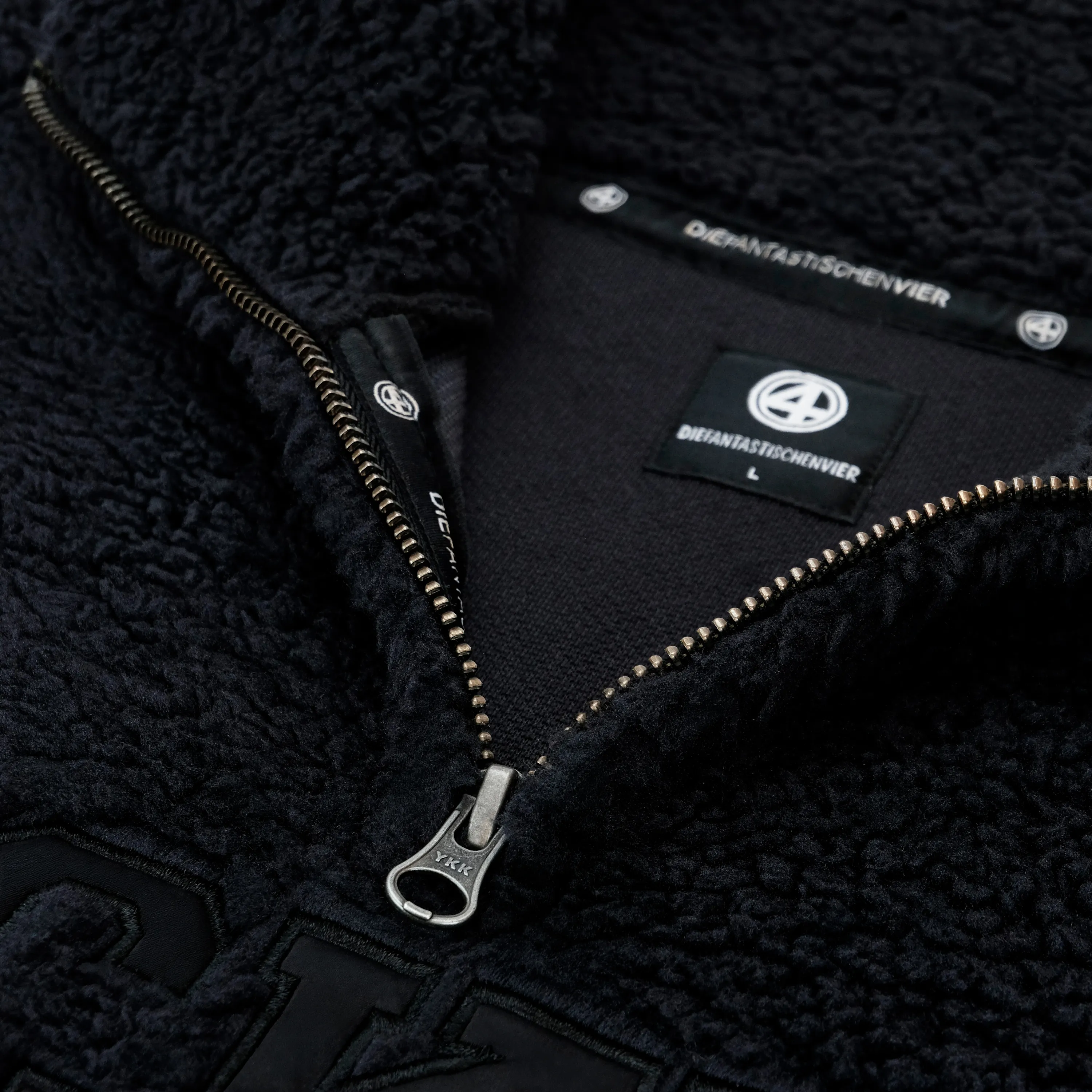 DICKER PULLI - F4 SIGNATURE (EDITION / 01)