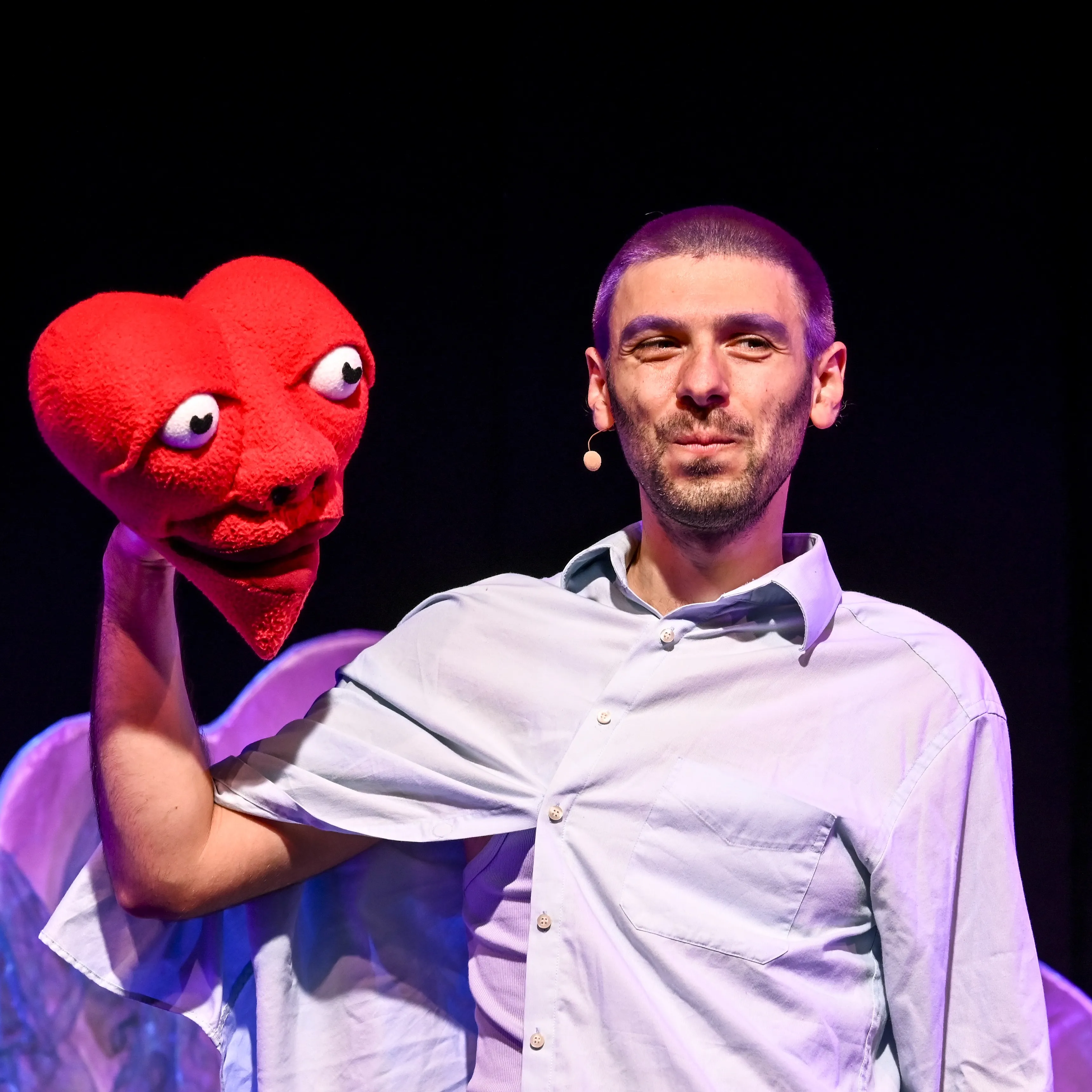 Fischherz - --a magical burlesque puppet show--